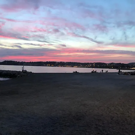 T3 Six Fours Les Plages Parking Prive 600m 公寓 *